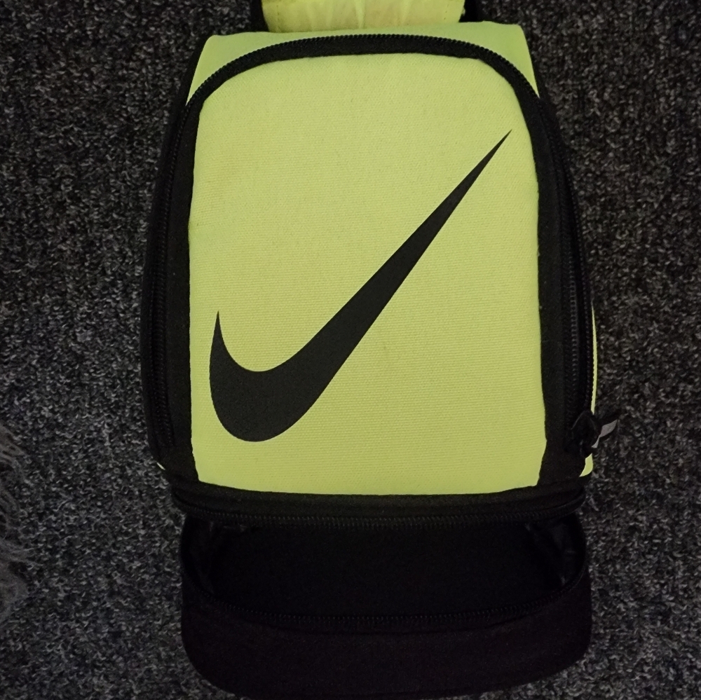 Nike lunch bag